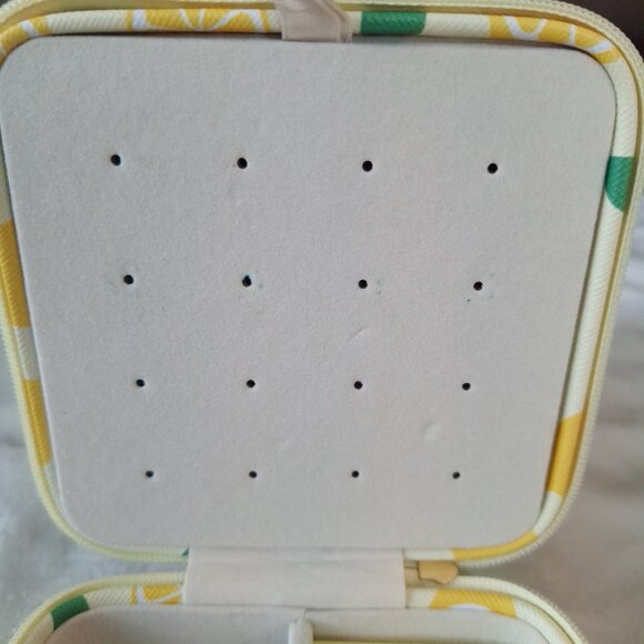 Nordstrom Lemon Pattern Yellow Square‎ Jewelry Travel Case Box 4.5” - Picture 6 of 11